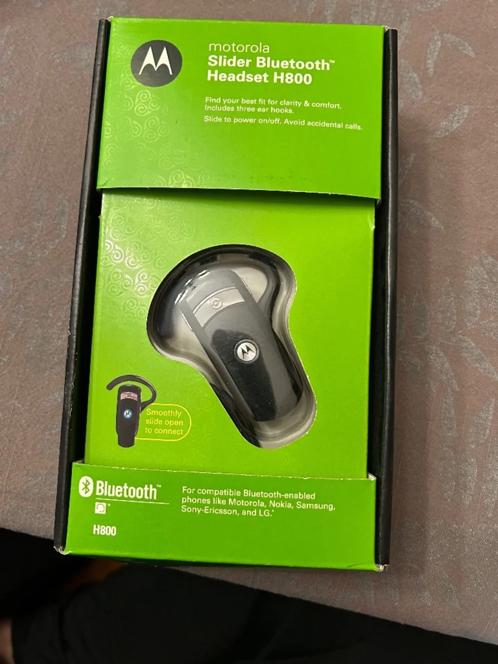 Motorola slider bluetooth head set H8oo